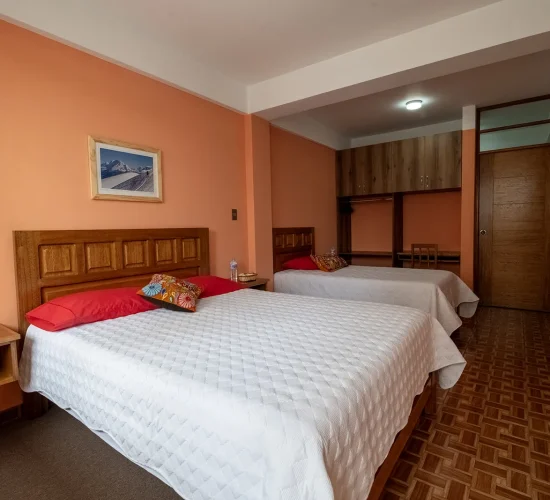 Habitacion triple familiar Hotel La Chacana Huaraz