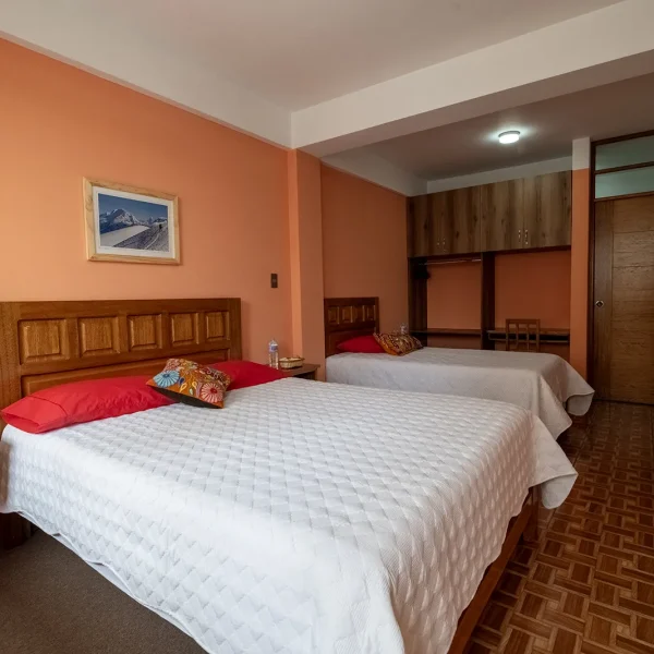 Habitacion triple familiar Hotel La Chacana Huaraz