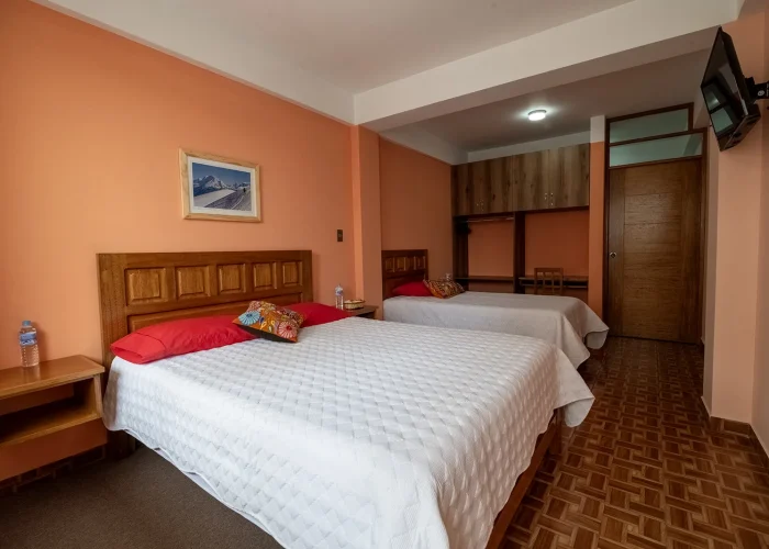 Habitacion triple familiar Hotel La Chacana Huaraz