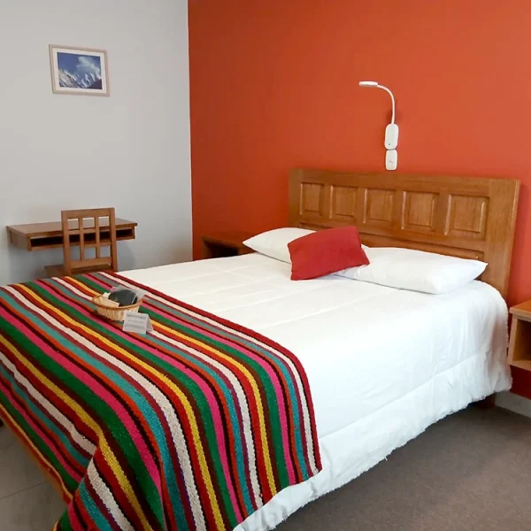 habitacion matrimonial hotel la chacana huaraz